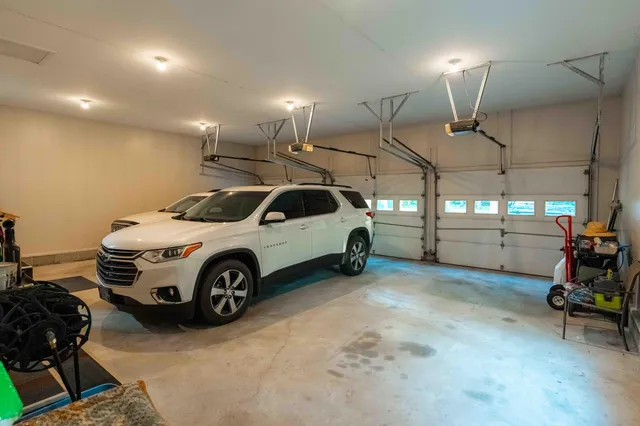 $899,900 | 777 Brooks Road North, Muskegon, MI 49442