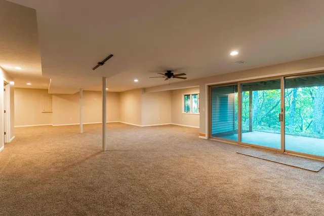 $899,900 | 777 Brooks Road North, Muskegon, MI 49442