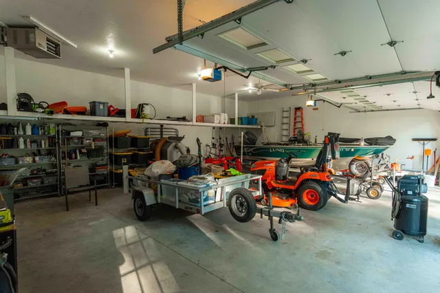 $899,900 | 777 Brooks Road North, Muskegon, MI 49442