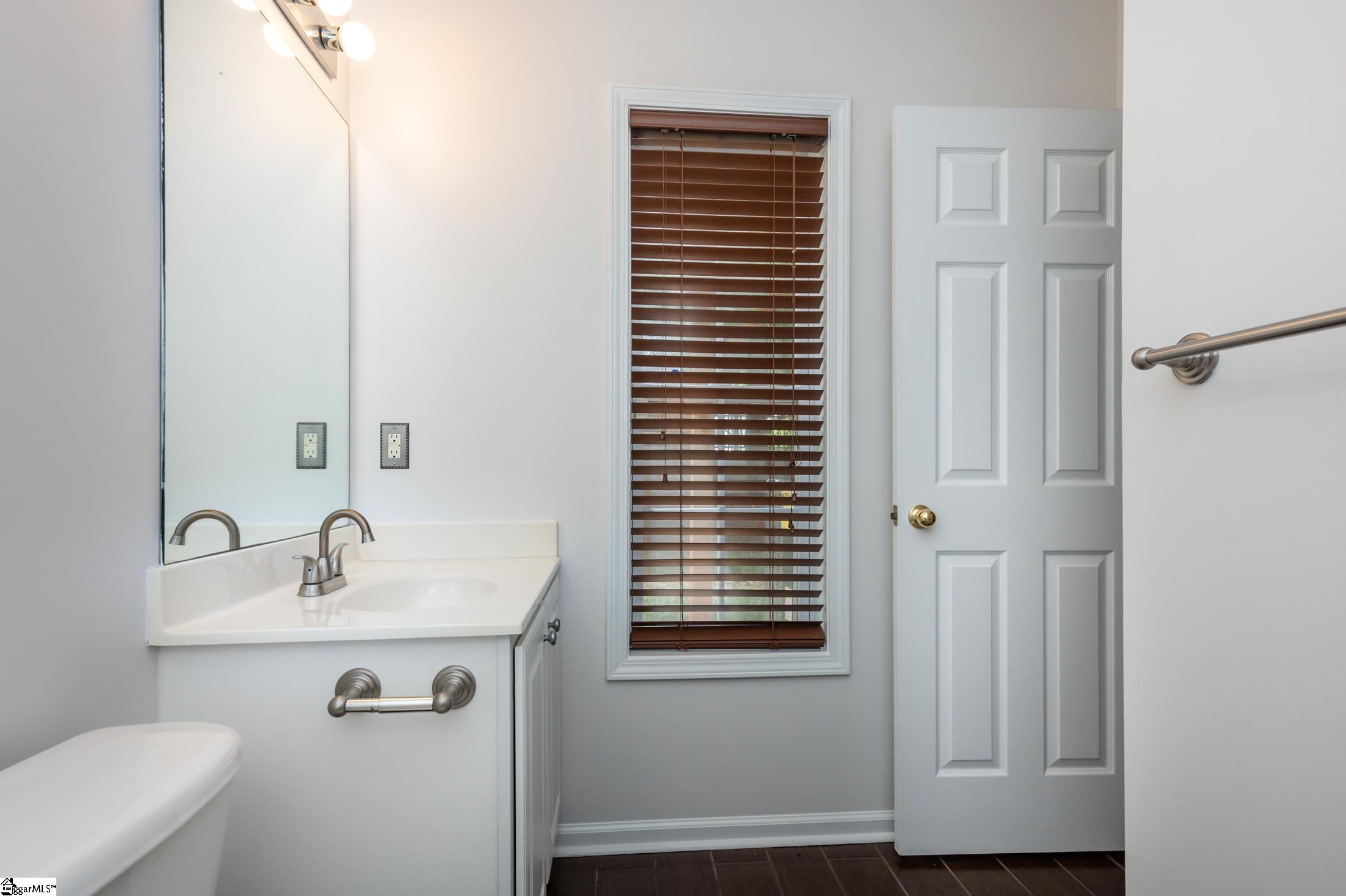 108 Chalet Place Greenville, SC 29607 - Photo 21 of 26
