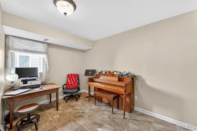 $225,000 | 21 Marie Drive, Unit 1, St. Charles, MO 63301