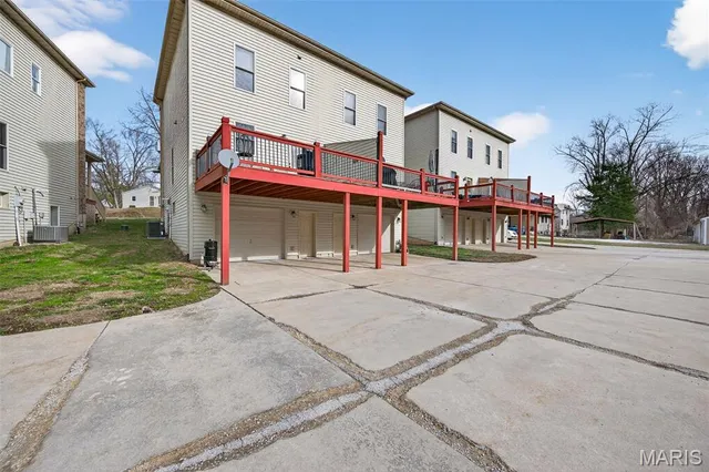 $225,000 | 21 Marie Drive, Unit 1, St. Charles, MO 63301