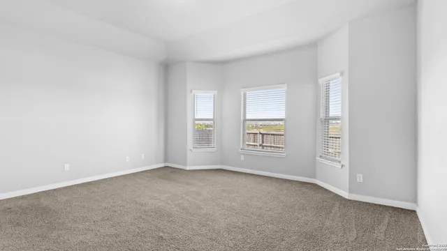 $435,999 | 3210 Roan Street, New Braunfels, TX 78130