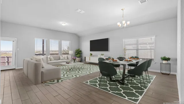 $435,999 | 3210 Roan Street, New Braunfels, TX 78130