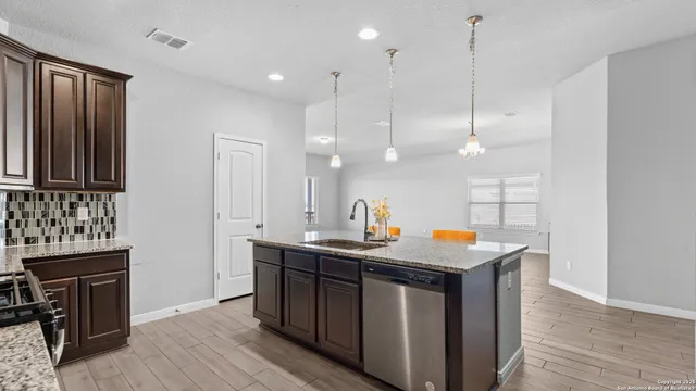 $435,999 | 3210 Roan Street, New Braunfels, TX 78130