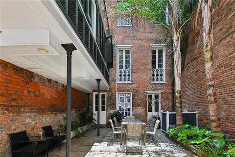 $465,000 | 604 Esplanade Avenue, Unit 102, New Orleans, LA 70116