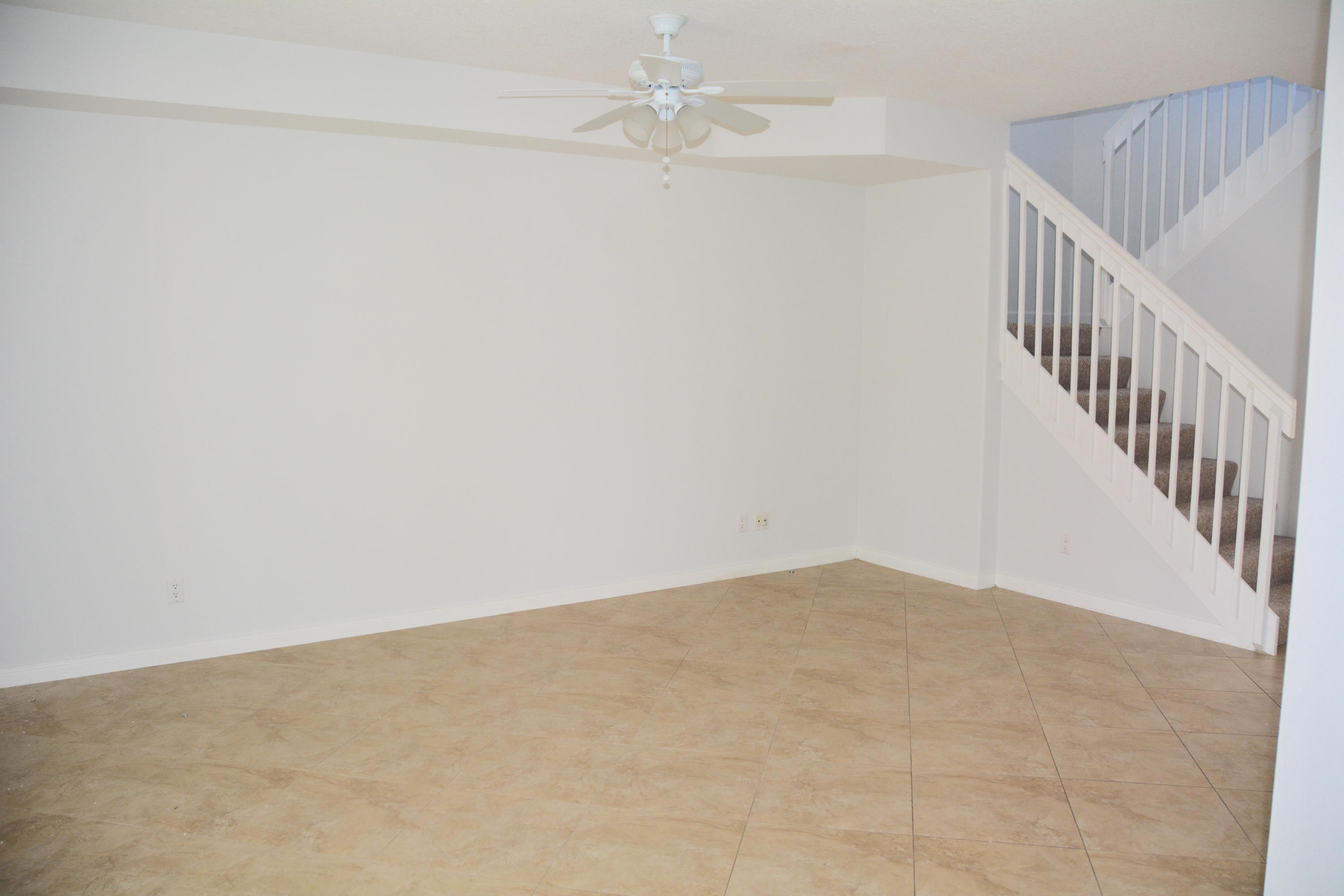 156 Promenade Way Jupiter, FL 33458 - Photo 3 of 15 DSC_5878
