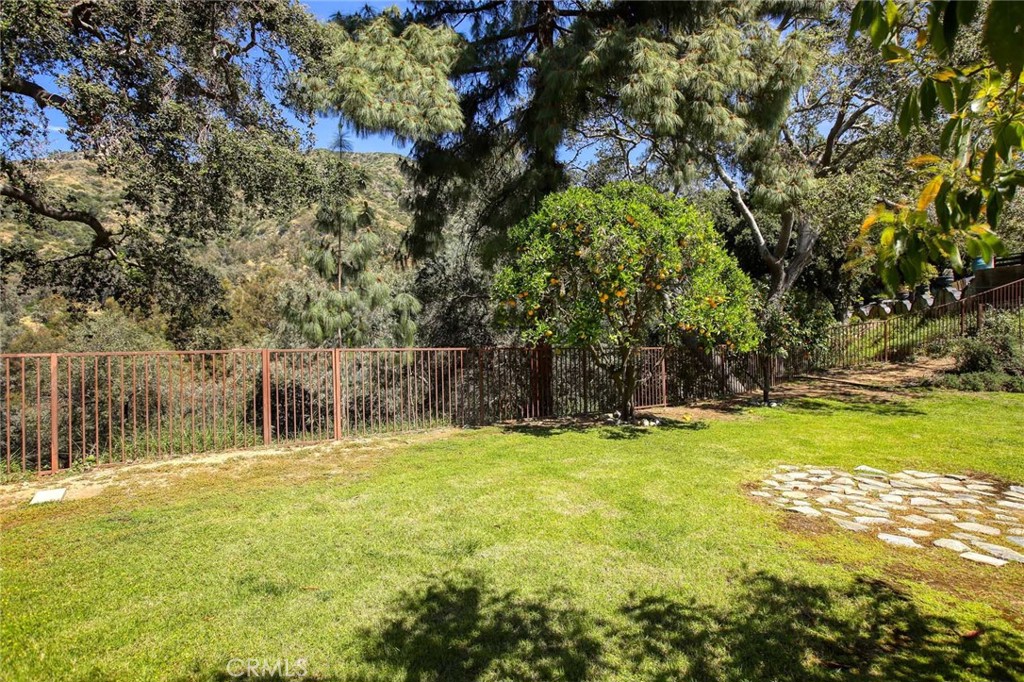 281 Spinks Canyon Road Duarte, CA 91010 - Photo 38 of 52