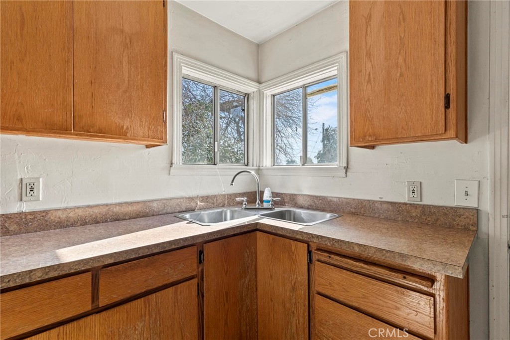 2181 4th Street Oroville, CA 95965 - Photo 9 of 38