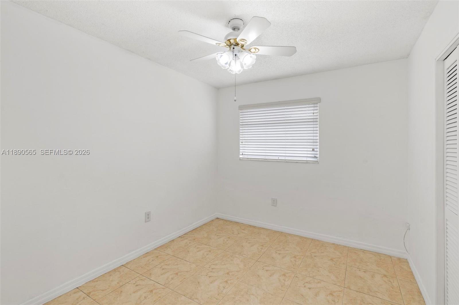 5633 Southwest 40th Street West Park, FL 33023 - Photo 12 of 29
