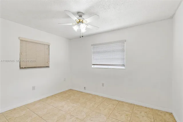 $2,400 | 5633 Southwest 40th Street, West Park, FL 33023