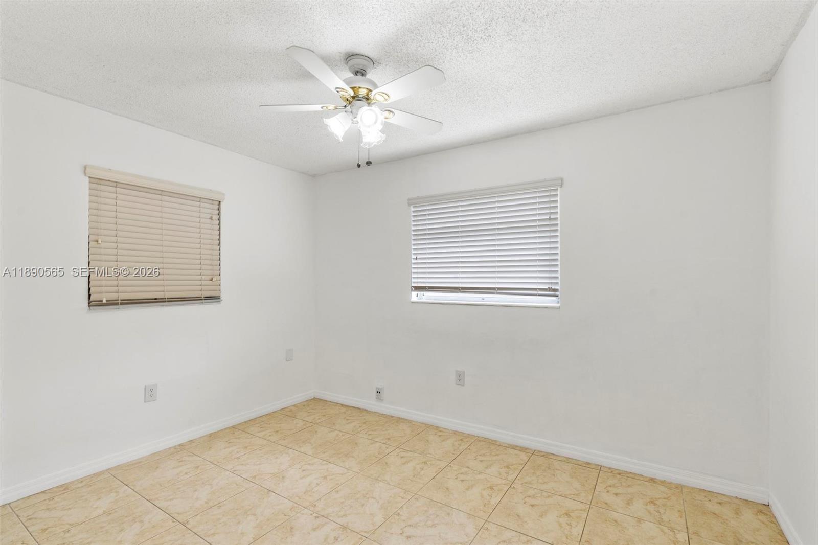 5633 Southwest 40th Street West Park, FL 33023 - Photo 13 of 29