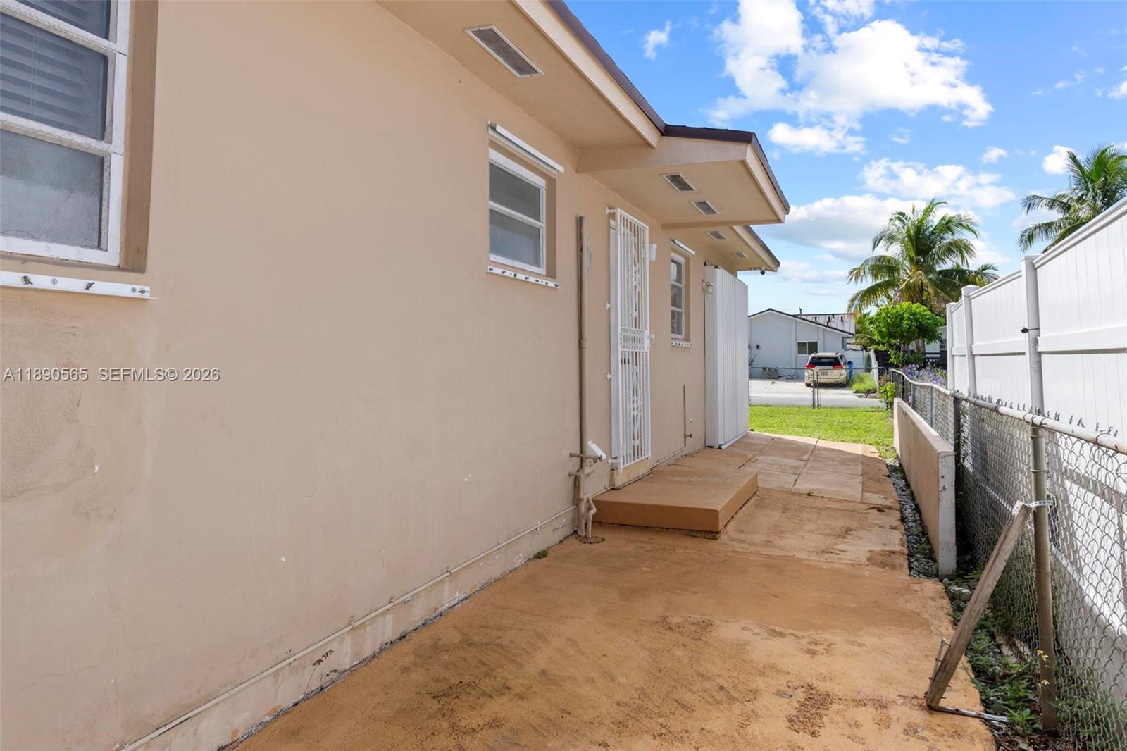 5633 Southwest 40th Street West Park, FL 33023 - Photo 20 of 29