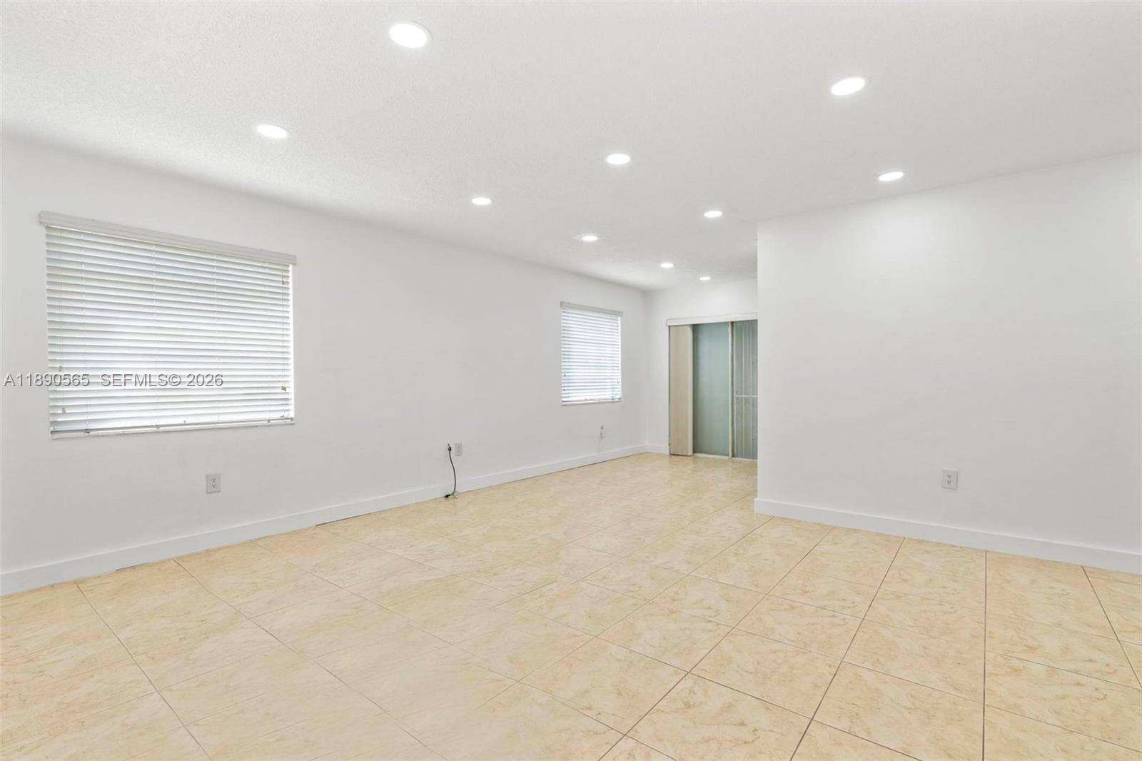 5633 Southwest 40th Street West Park, FL 33023 - Photo 5 of 29