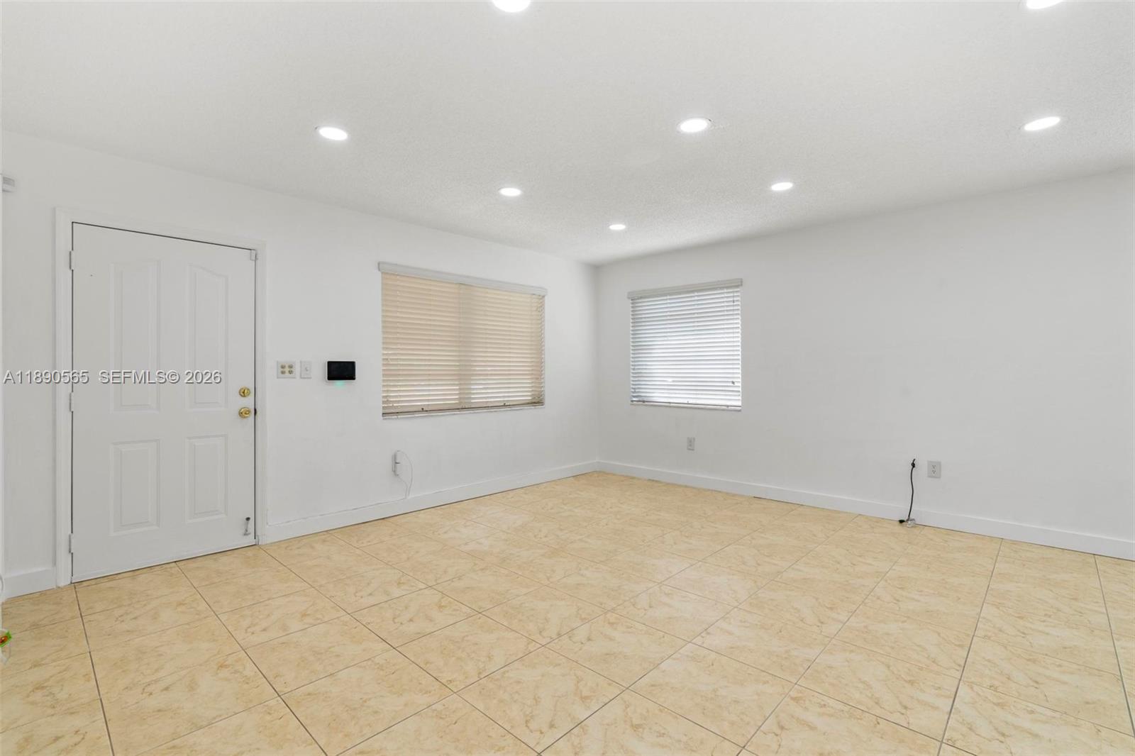 5633 Southwest 40th Street West Park, FL 33023 - Photo 7 of 29