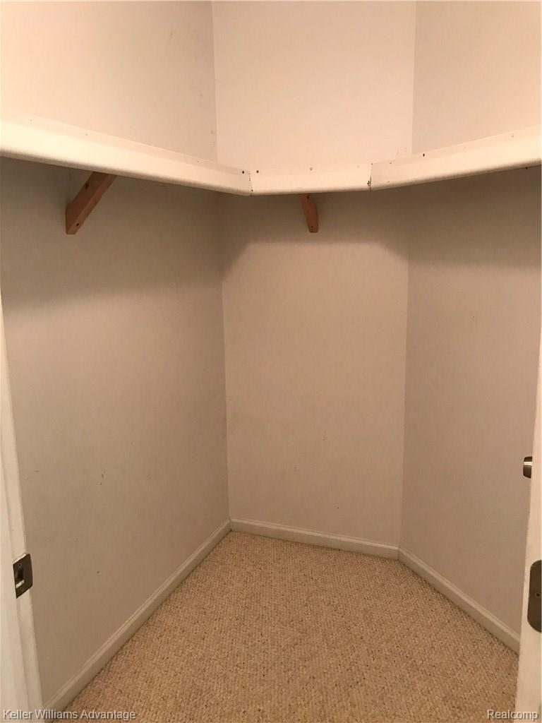 26137 King Road Romulus, MI 48174 - Photo 13 of 35 IMG_0719.jpg