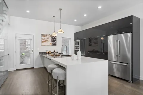 $1,099,000 | 1339 West Ancona Street, Chicago, IL 60642