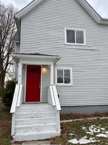 $1,250 | 148 Beyne Street, Unit 2, Mount Clemens, MI 48043