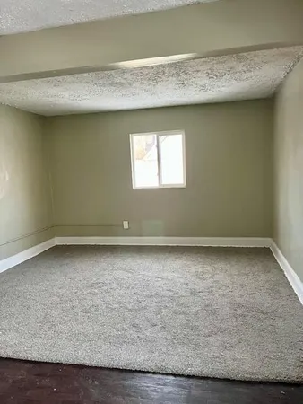 $1,150 | 148 Beyne Street, Unit 2, Mount Clemens, MI 48043