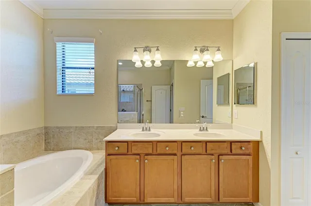 $589,900 | 7140 Marsh View Terrace, Bradenton, FL 34212