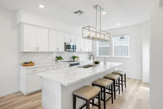 $1,164,990 | 3775 Castro Valley Boulevard, Castro Valley, CA 94546