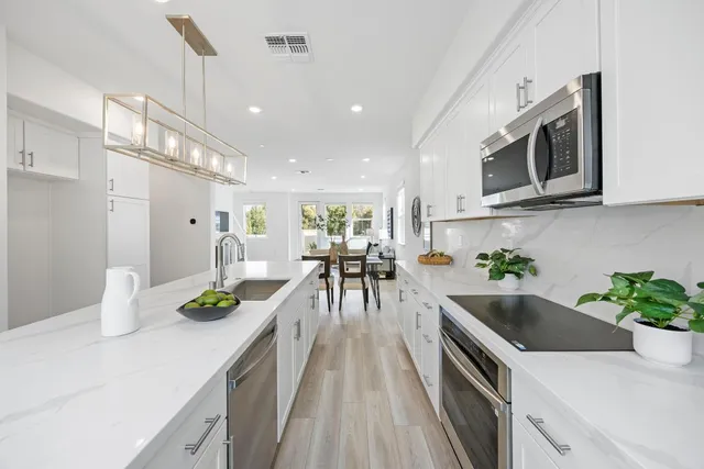 $1,164,990 | 3775 Castro Valley Boulevard, Castro Valley, CA 94546