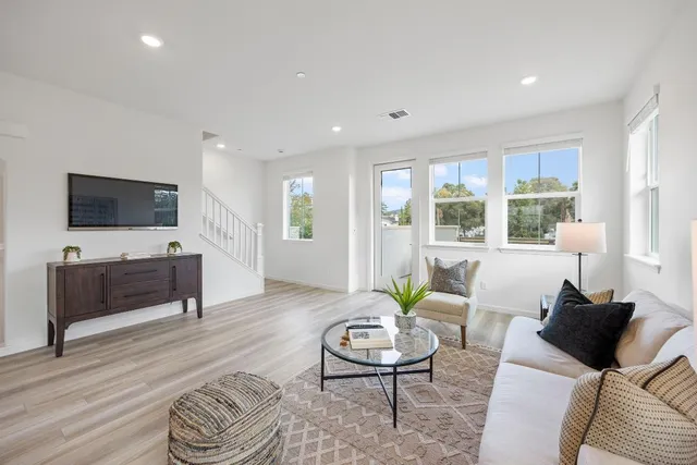 $1,164,990 | 3775 Castro Valley Boulevard, Castro Valley, CA 94546