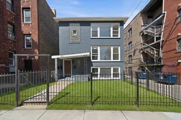$510,000 | 7914 South Essex Avenue, Chicago, IL 60617
