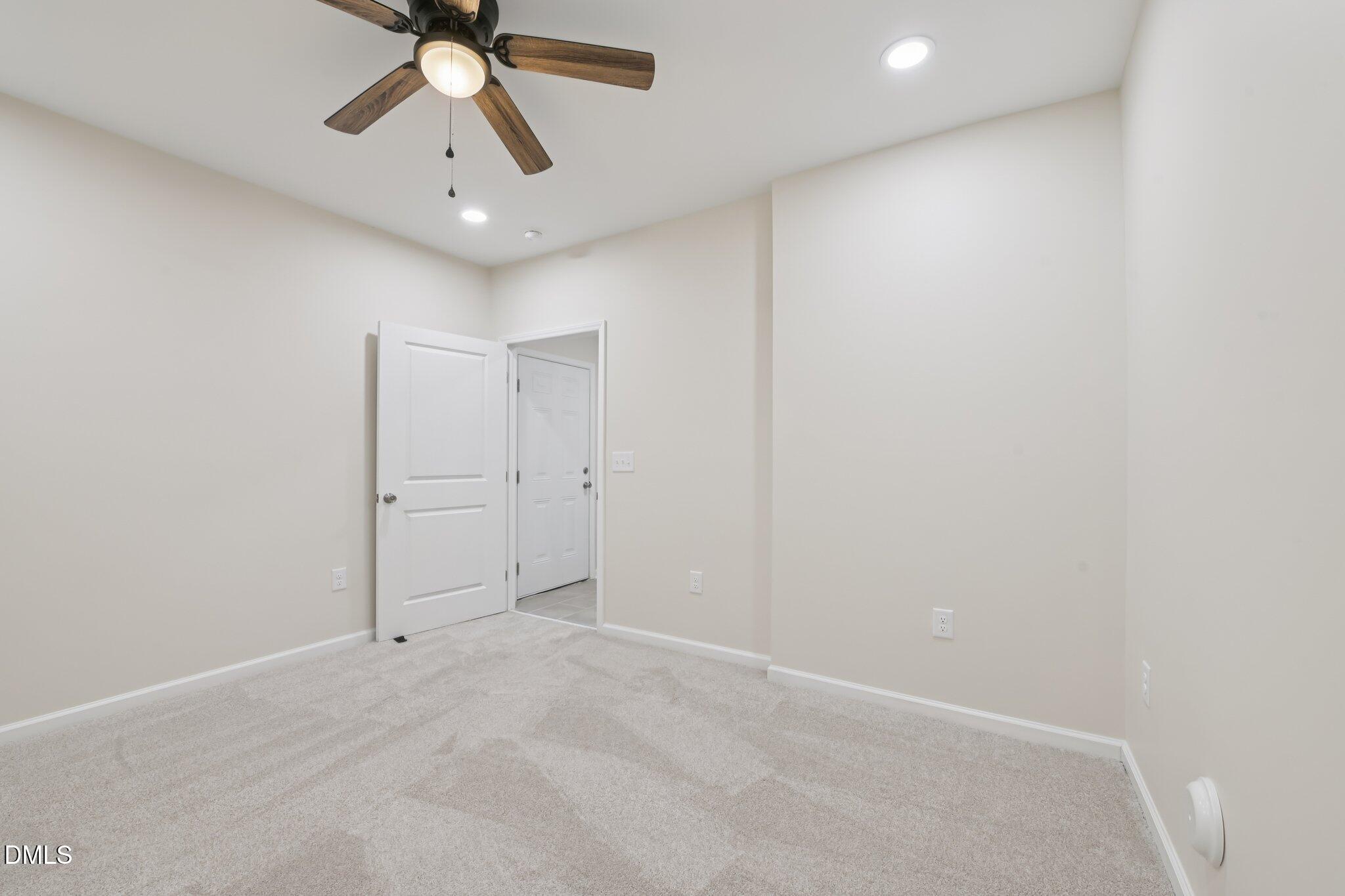 5919 Hourglass Court Raleigh, NC 27612 - Photo 28 of 33