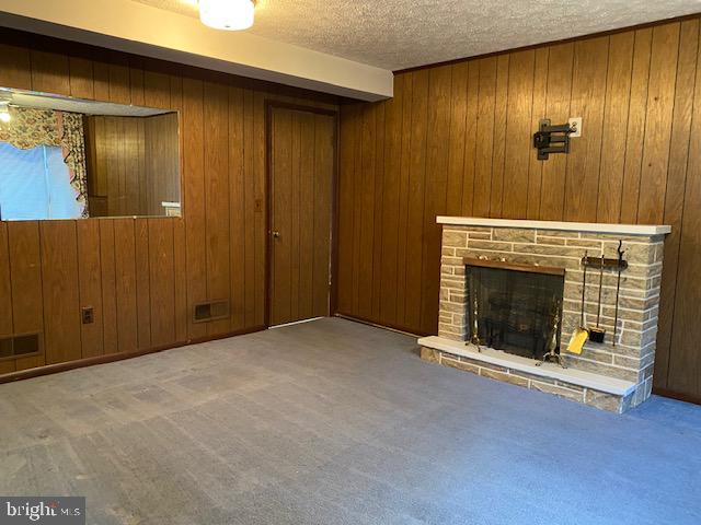 123 Othoridge Road Lutherville-Timonium, MD 21093 - Photo 24 of 32 Family room with Fireplace