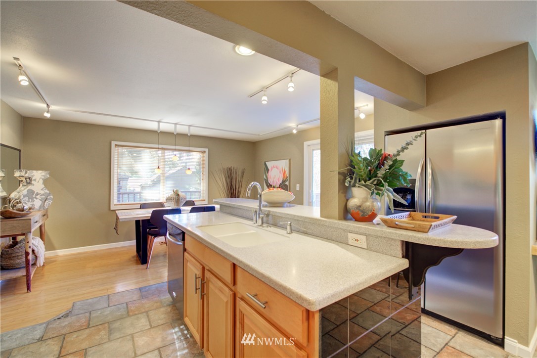 4131 Southwest Webster Street Seattle, WA 98136 - Photo 11 of 32 Gallery Image 11