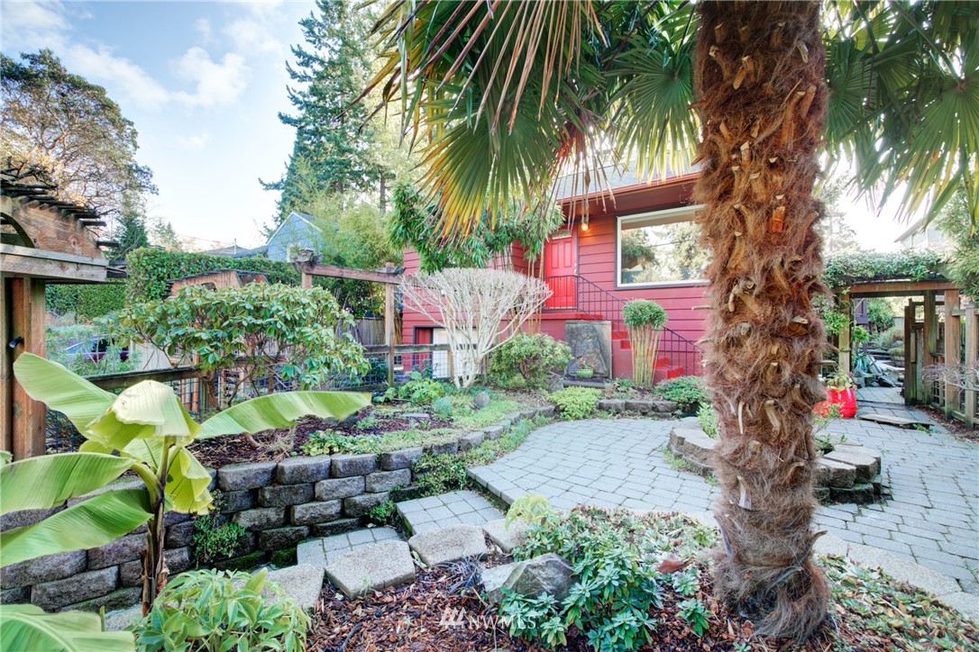 4131 Southwest Webster Street Seattle, WA 98136 - Photo 3 of 32 Gallery Image 3