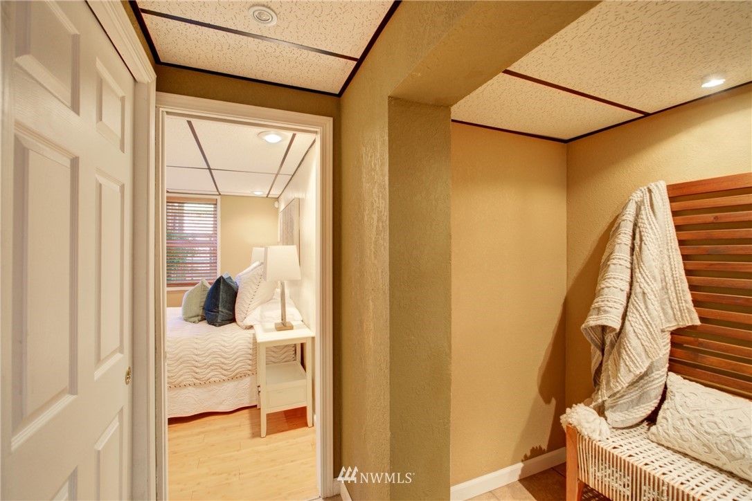 4131 Southwest Webster Street Seattle, WA 98136 - Photo 22 of 32 Gallery Image 22