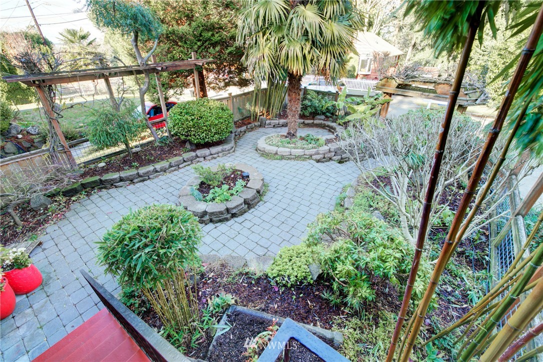 4131 Southwest Webster Street Seattle, WA 98136 - Photo 4 of 32 Gallery Image 4