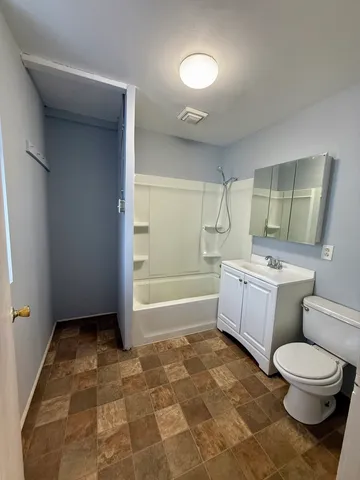 $1,400 | 2625 West 23rd Place, Chicago, IL 60608