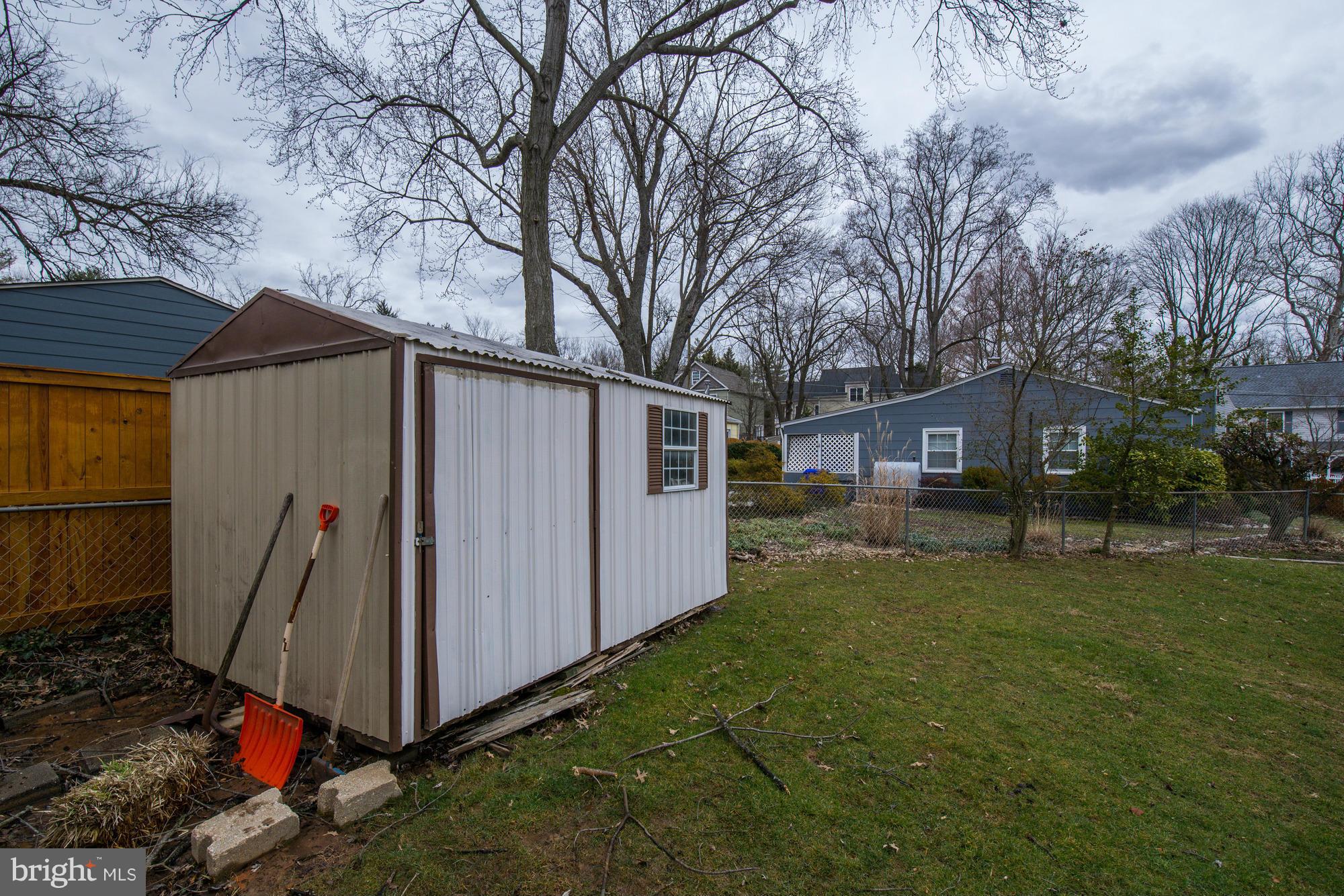 9 Webb Road, Unit 9 Cabin John, MD 20818 - Photo 18 of 22 Exterior (Rear)