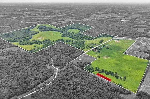 $1,699,900 | Ava Drive, Harris, MO 64645