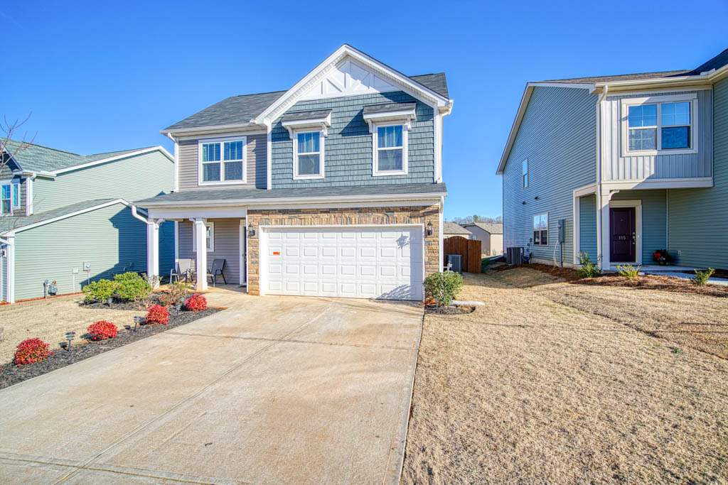111 Eventine Way Boiling Springs, SC 29316 - Photo 2 of 35 Gallery Image 2