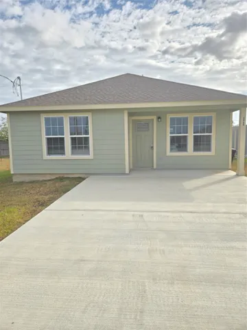 front view of house with yard
