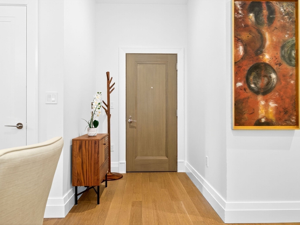 45 Temple Street, Unit 408 Boston, MA 02114 - Photo 20 of 36