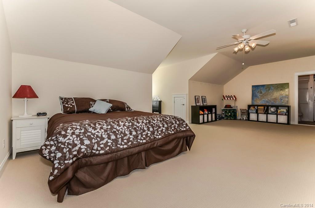 1100 Hunters Run Drive Tega Cay, SC 29708 - Photo 20 of 22 Gallery Image 20