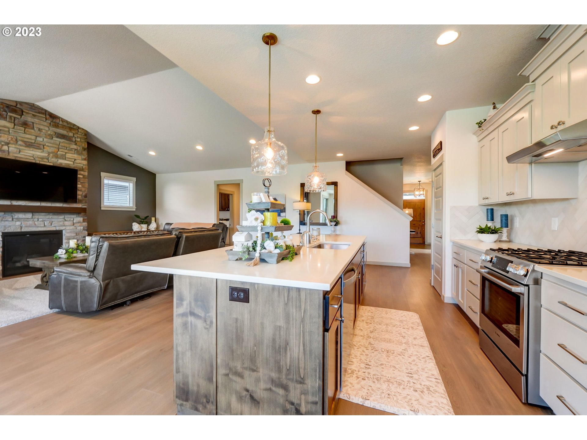 901 South Goose Loop Ridgefield, WA 98642 - Photo 10 of 36