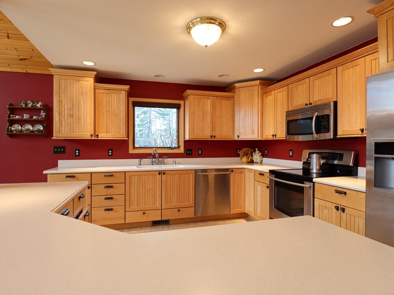 1484 Golf View Road Eagle River, WI 54521 - Photo 8 of 29 Gallery Image 8