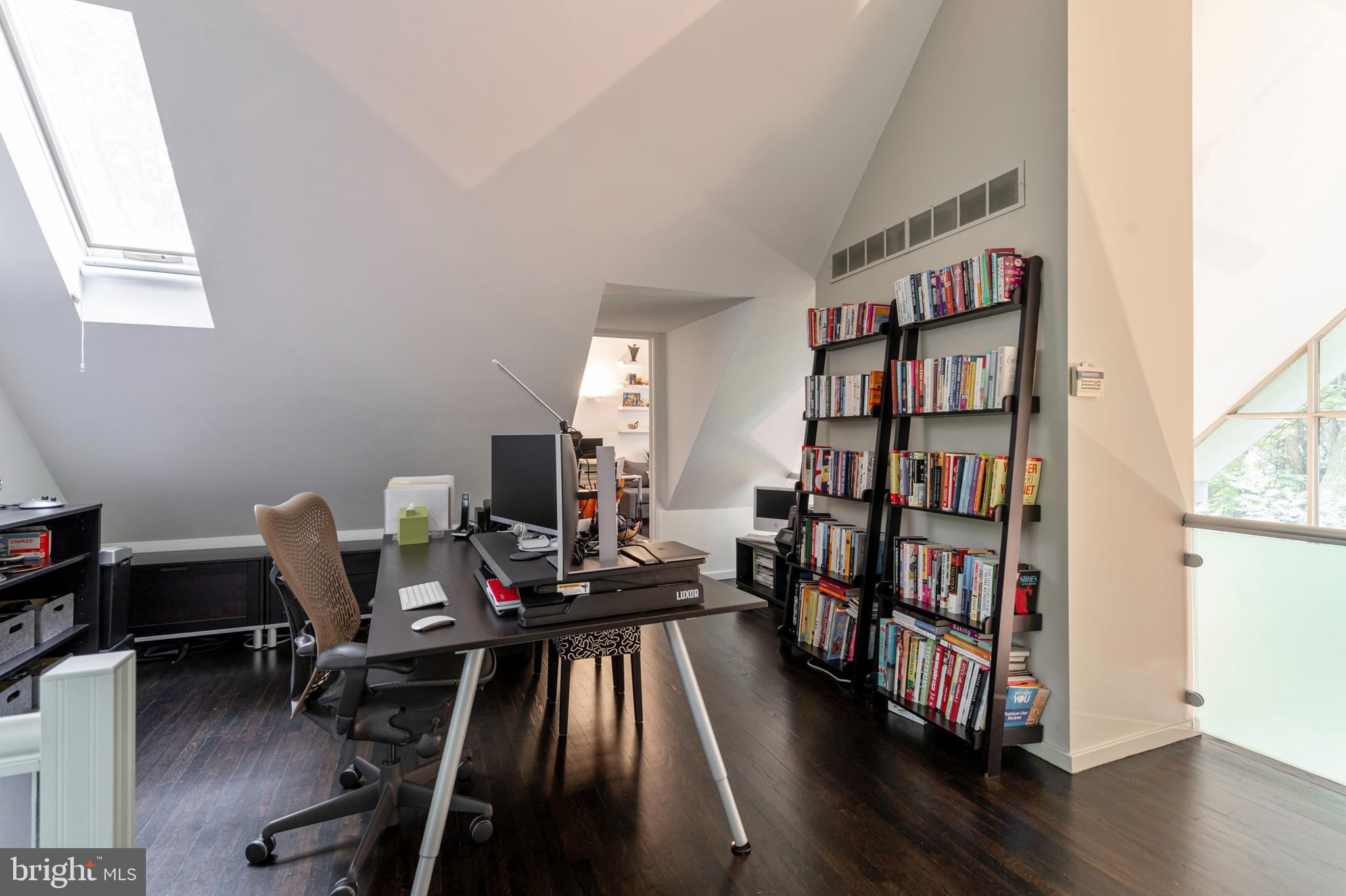 80 Fairview Road Penn Valley, PA 19072 - Photo 28 of 47 Second-floor open area