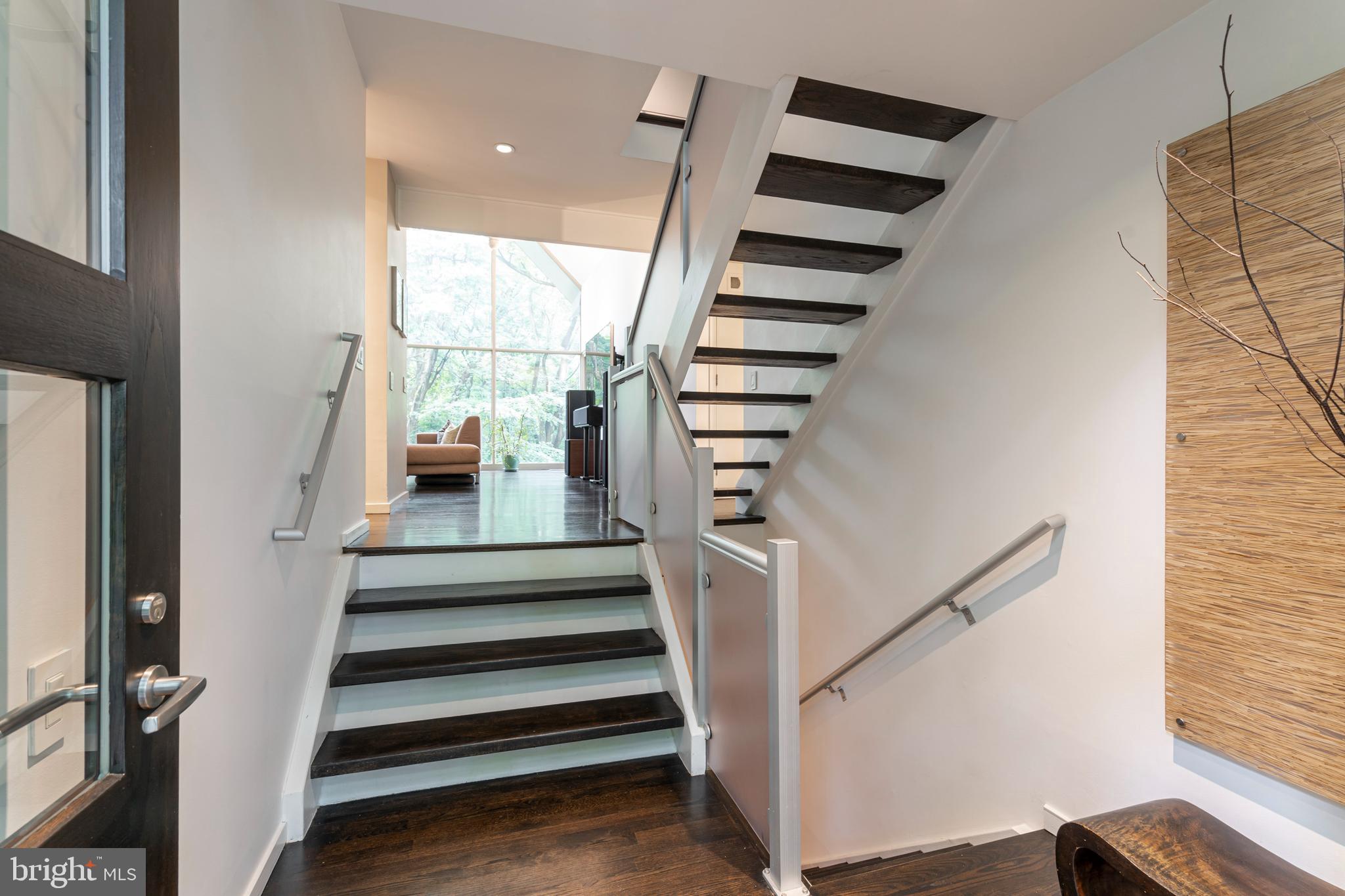 80 Fairview Road Penn Valley, PA 19072 - Photo 6 of 47 Stairway