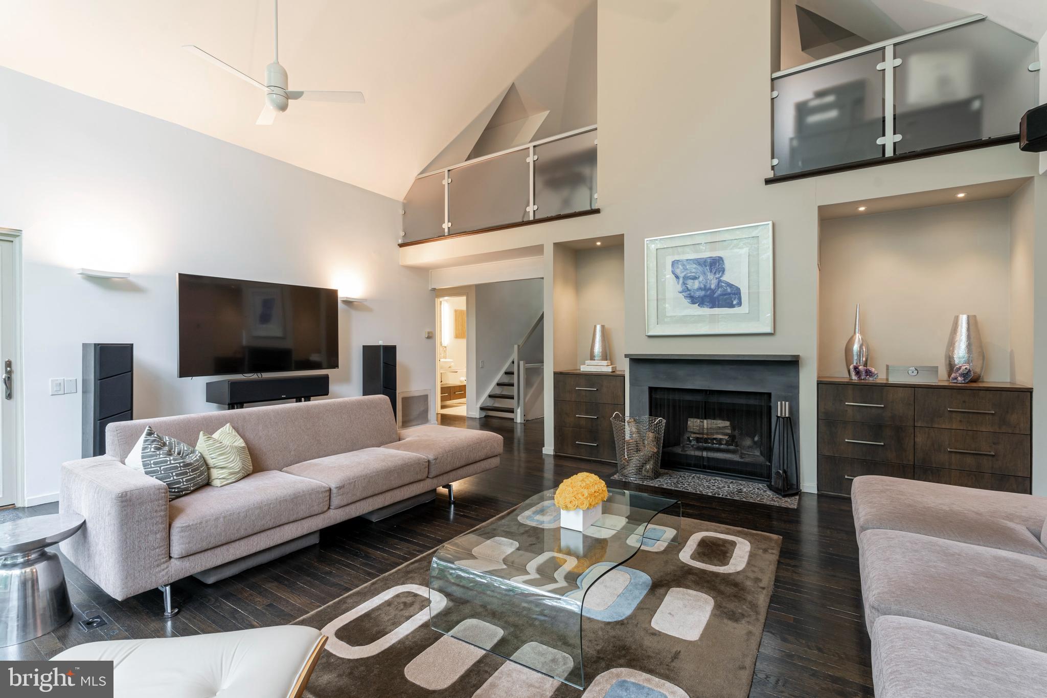 80 Fairview Road Penn Valley, PA 19072 - Photo 9 of 47 Living room