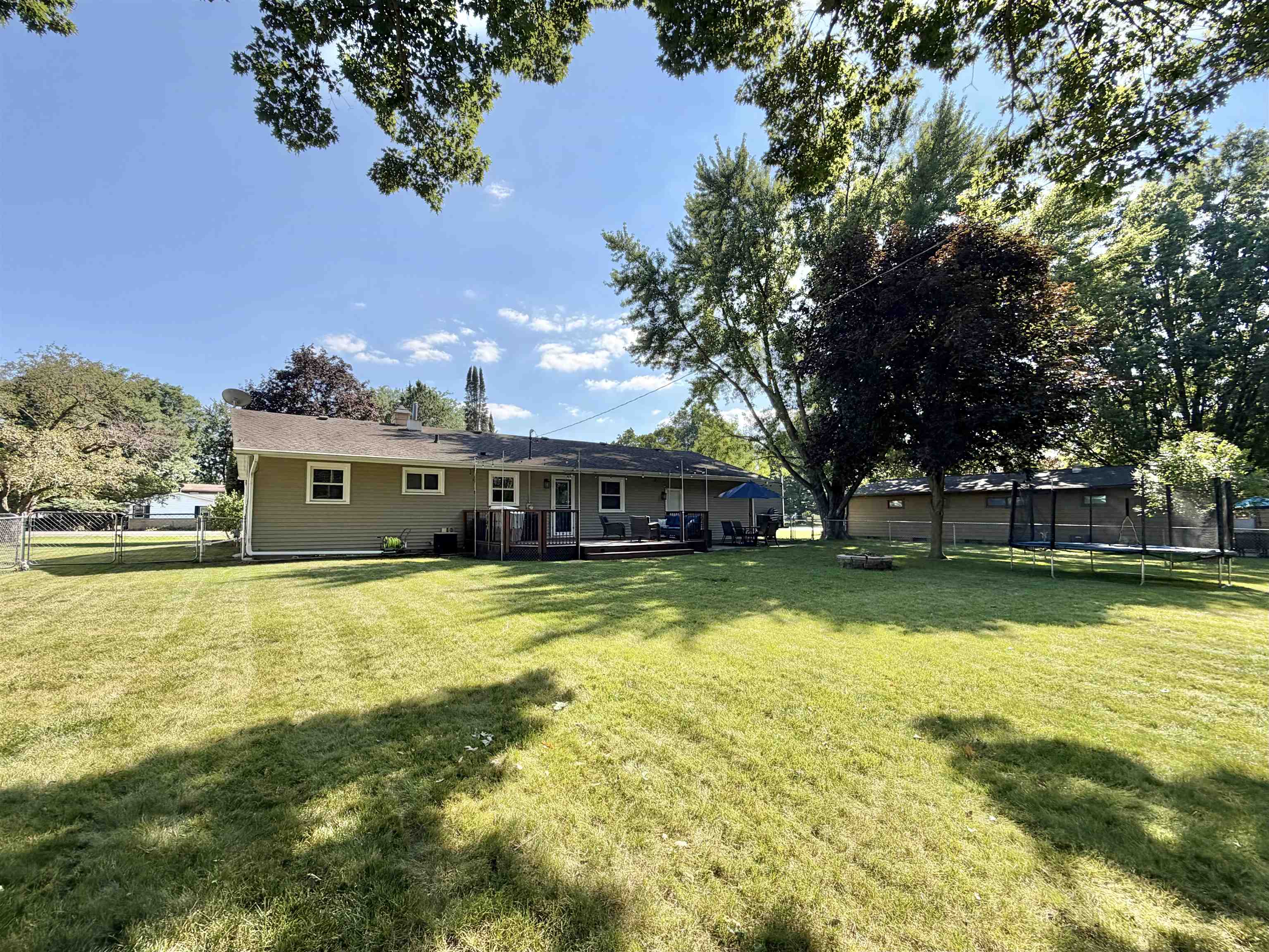 2015 Murphy Woods Road Beloit, WI 53511 - Photo 28 of 34 Gallery Image 28