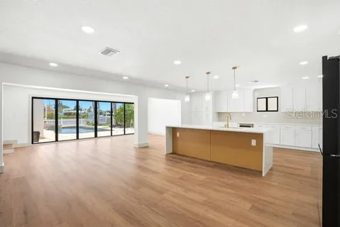 $1,325,000 | 567 Baywood Drive South, Dunedin, FL 34698