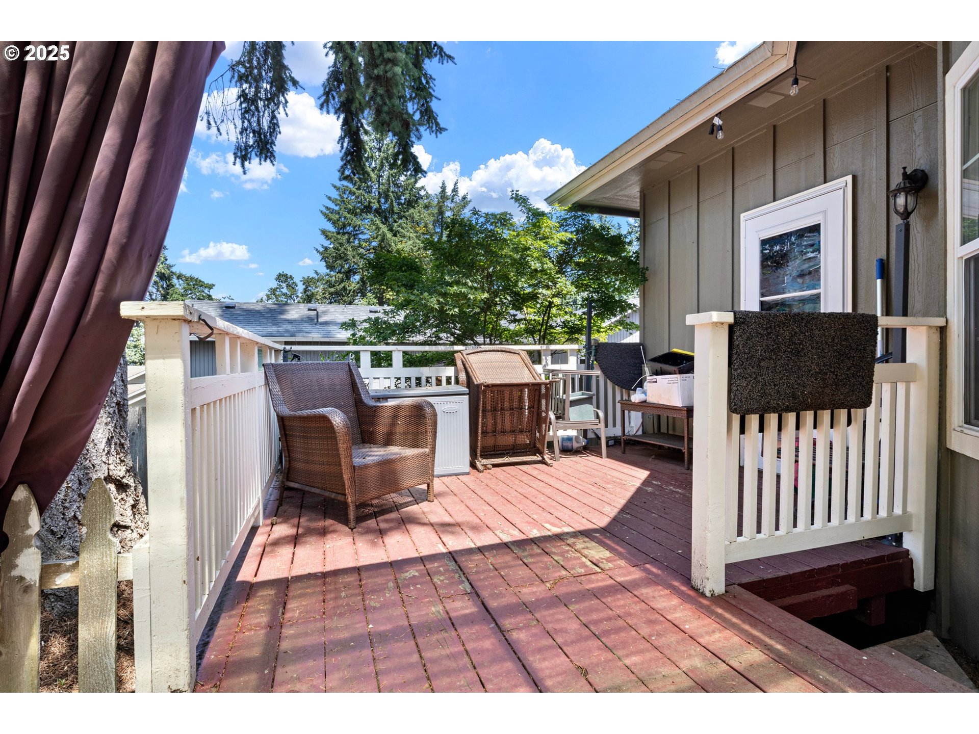 952 South 69th Street Springfield, OR 97478 - Photo 25 of 25 a outdoor space with furniture