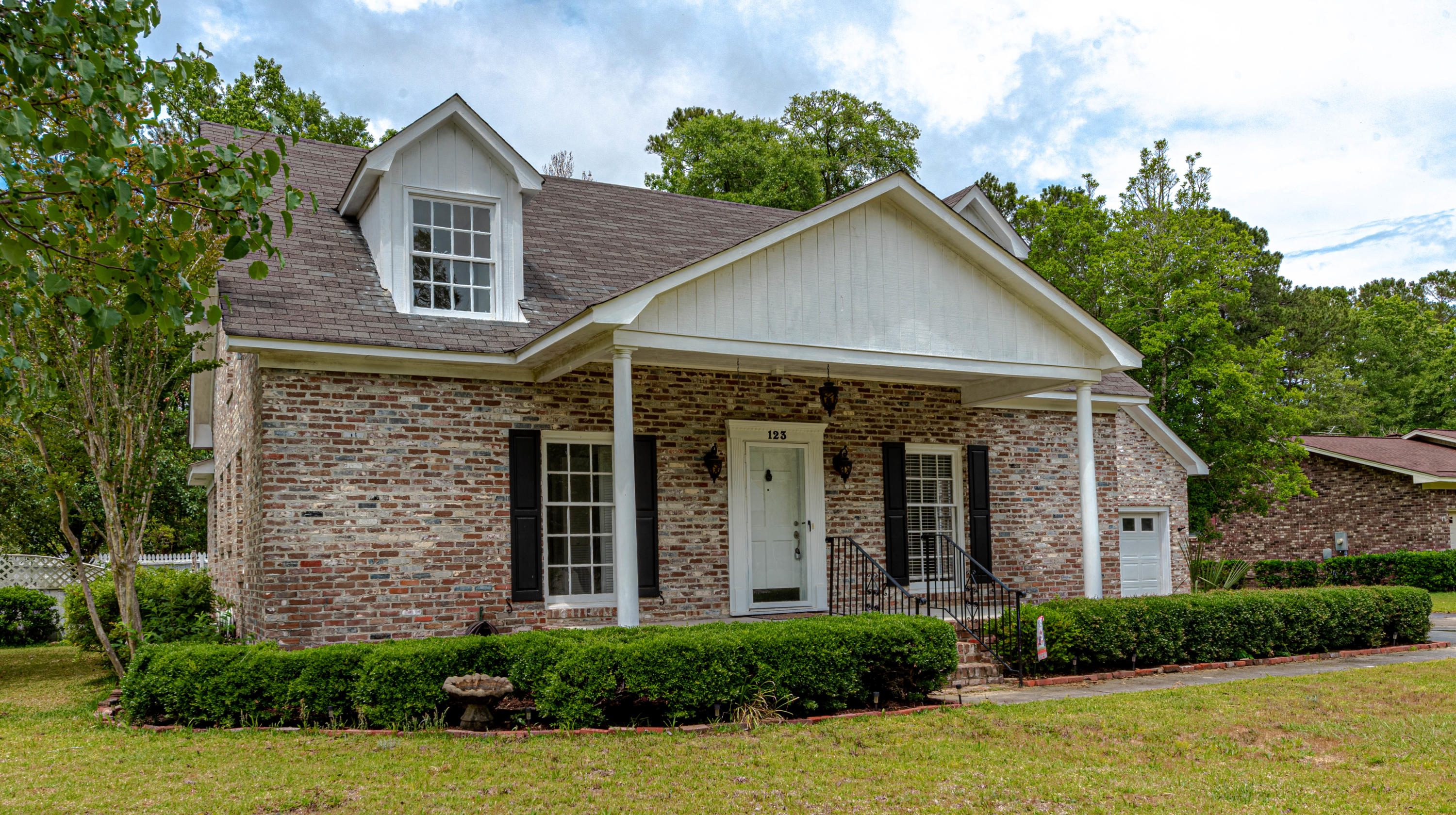 123 State Rd S-15-714 Walterboro, SC 29488 - Photo 2 of 29 123 Wintergreen Road